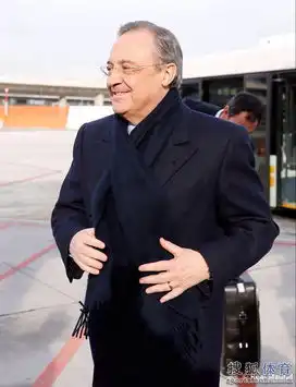 皇马男模队出征c罗自信霸气铁卫笑拥美女图