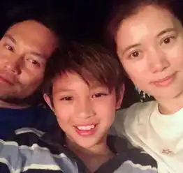 13岁魔童被爆恋情,她这个亲妈却笑疯了