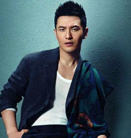 有我出演,必是烂片的五位演员,尤其最后一位,每年至少4部烂片哔哩哔哩