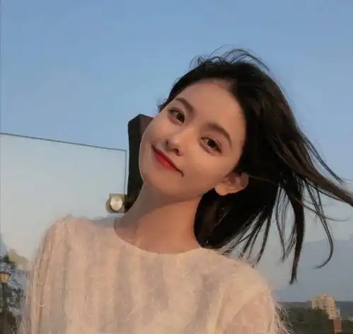 温柔又仙气的蓝色意境女头