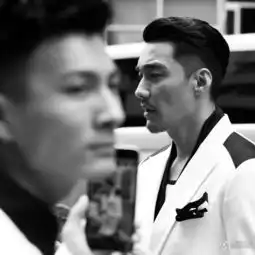 高清胡兵曝黑白时尚写真成熟魅力秒杀众鲜肉