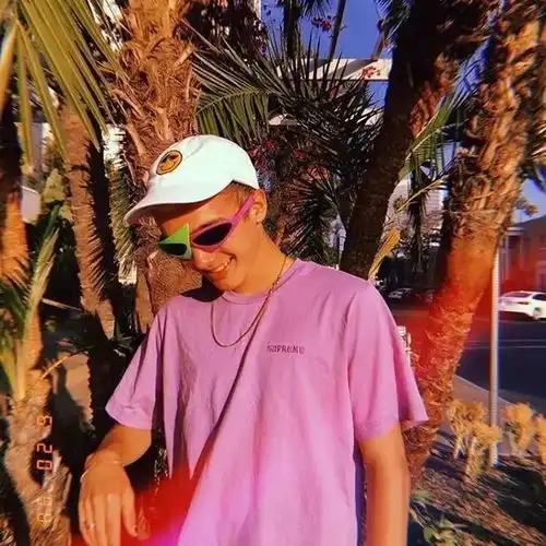 男生头像男票占有欲太强是什么体验