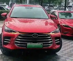 男子提比亚迪唐,一场雨后,车主这功能,让我感到这钱花得很值