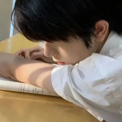 清冷感男生头像