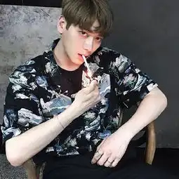 迟暮末路两个字的情侣网名qq网名扣扣居