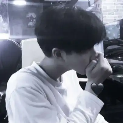 高清帅气的头像男生霸气冷酷真人图片