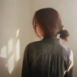 哪怕长相一般,才华也能让颜值熠熠生辉,让男生越看越喜欢星座女
