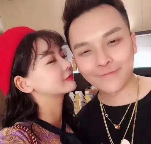 换头皇后韩安冉被女版刘梓晨绿了结婚6天就要离,徒手撕渣男渣女......