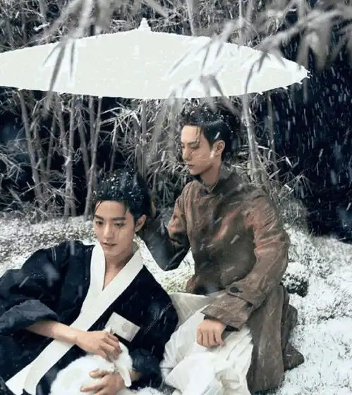 陈情令肖战王一博拍古风照,眼神里都是戏,穿睡袍也太敷衍了