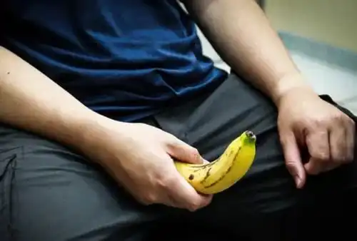 中国男性人均长度18cm别再自己骗自己符合3个标准才算正常