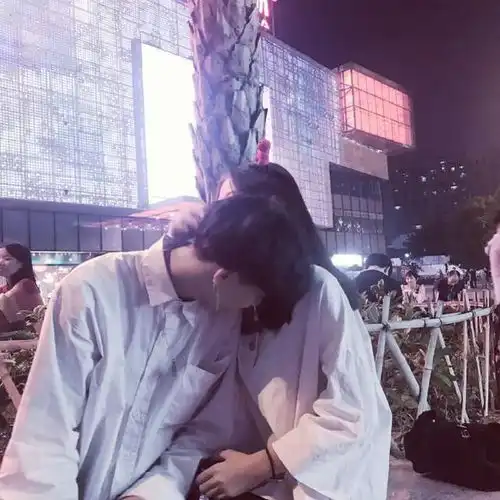 男生对女生有4个冷淡表现,不是不爱,而是深爱