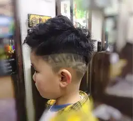 小男生帅气发型,剪它