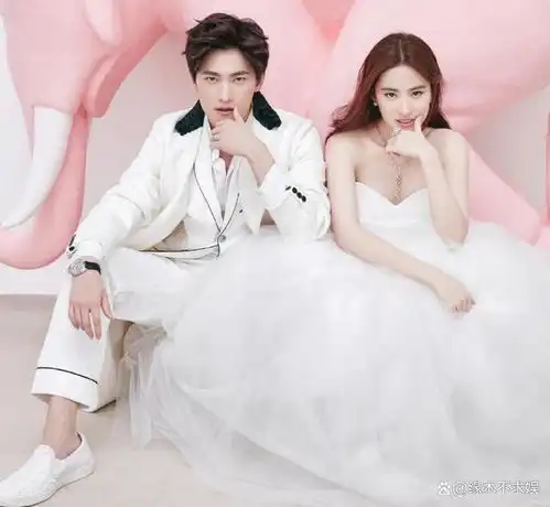 杨洋王楚然绯闻未完,两人又被扒同款,男方被骂拍一部戏一次绯闻