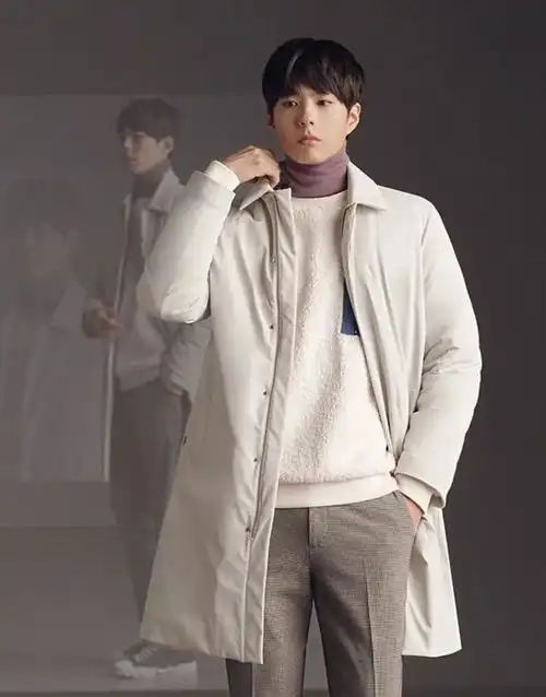 朴宝剑方否认入伍