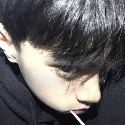 后来抱住你都需要很大的勇气