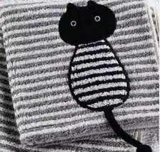 局部装饰条纹家品让空间充满活力