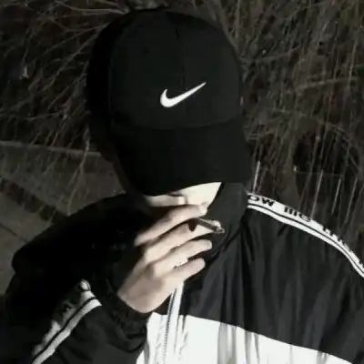 2020新版微信男生用的头像分分钟钟眼神秒杀你