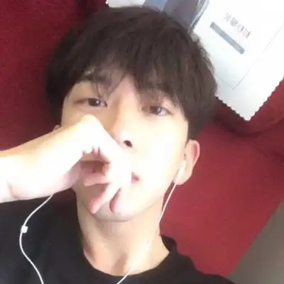 男生头像帅气冷酷霸气坚强是从放弃开始