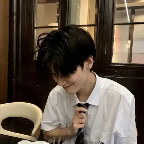 好看的头像每日一换