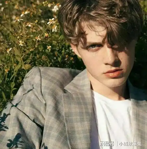 穿进po文后,我绑定了恶毒女配系统