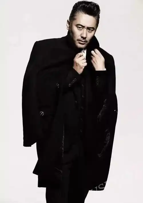 吴秀波承认把母亲送到养老院那我们普通人家的父母应该怎么办呢