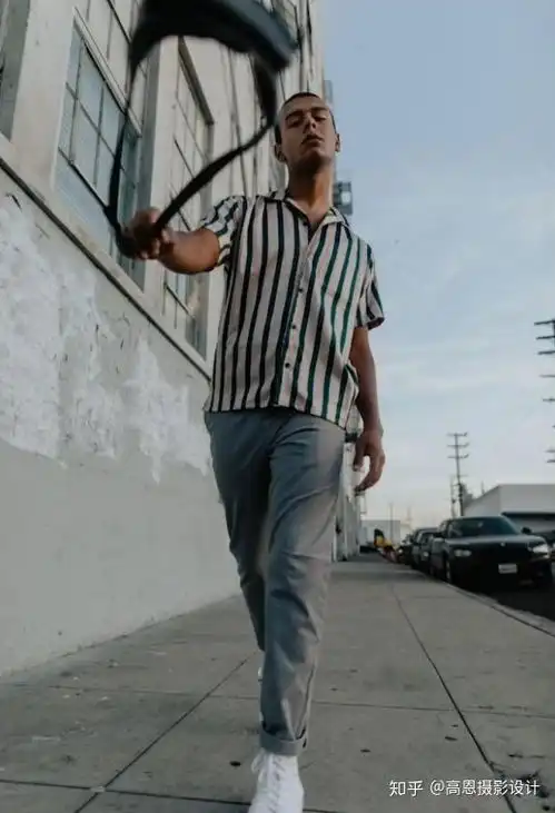 男生拍照姿势都有哪些