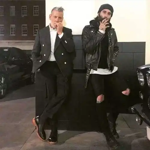 尼克大叔成熟男人的终极穿衣典范