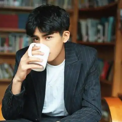 男生头像大全qq头像男生帅气qq头像男生带字腾牛个性网