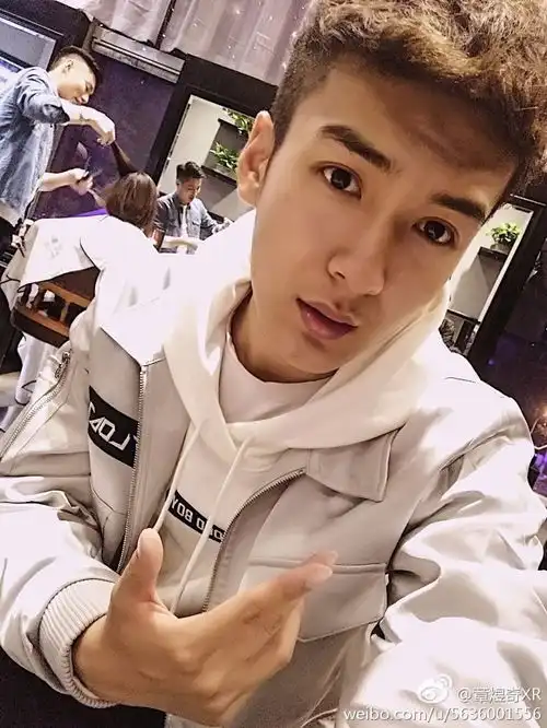 中戏上戏双料第一这位艺考美女不太网红脸