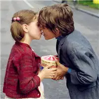 两个小孩子情侣头像好看的小孩子情侣头像图片