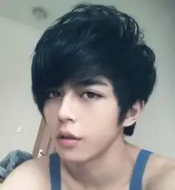 莪是方形脸,皮肤很白,适合什么发型,什么颜色