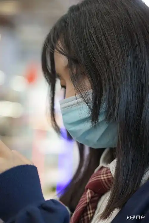 姐妹们头发燥的女孩子适不适合超长狼尾鲻鱼头两个傻傻分不清啊