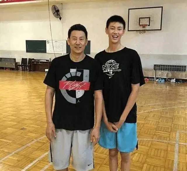 李楠当选江苏男篮顾问后首发声,直言需要更好提升自己