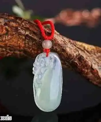 福牌翡翠饰品高品质的选择与独特的寓意