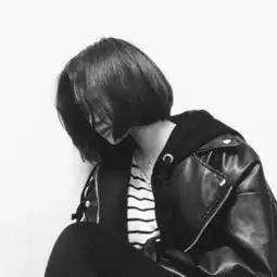 单恋一个人很久然后最终放手了的人改用什么qq头像无字的