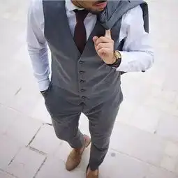 穿正装的男人才是世界上最毒的药