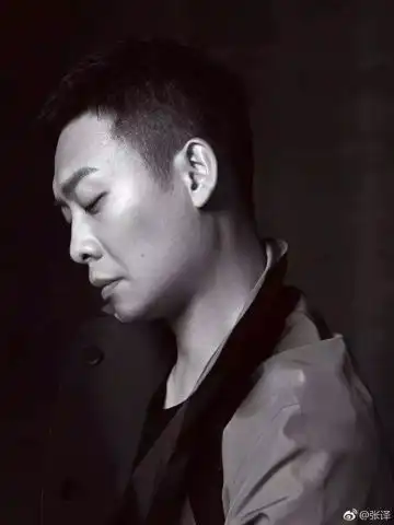 10年龙套被女友抛弃,被嘲太丑却终成影帝