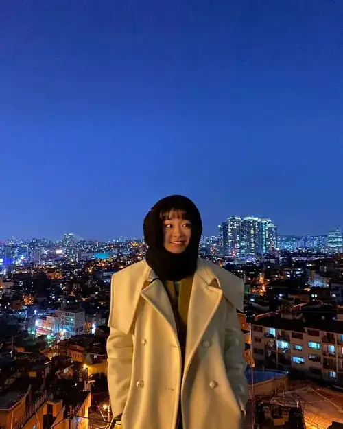 目睹校园霸凌后,她拍下并曝光给76万个粉丝....开年第一腹黑女主,看得我好爽