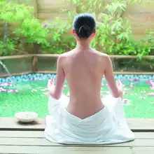 冬季牛皮癣患者要正确泡温泉