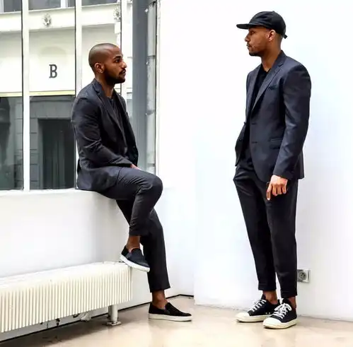 法国最会穿的双胞胎,教你怎么把极简风穿出高级感来