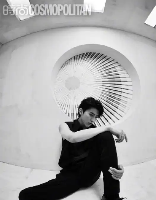 蔡徐坤跑男挽回路人缘,男友派越看越顺眼,鱼眼镜头还有谁