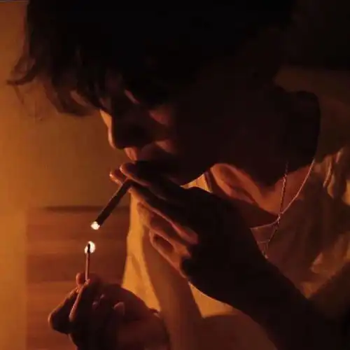 男生头像生活不顺心情不好还可以来找我