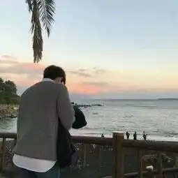 高端成熟男人有内涵的签名时尚新颖