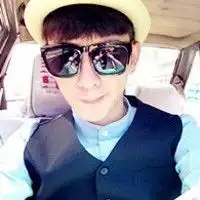 一生执念qq情侣头像一对因为爱你所以看谁都想情敌