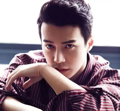 现代李小龙炮轰黄义达你都出家了就离秦岚远点,有抑郁症要治疗