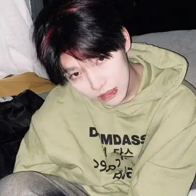 痞帅原宿风男生头像