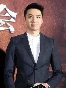 俞灏明机场近照,比无人接机更心酸,看他直起来的背忍不住点赞