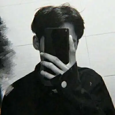 不明显情侣头像一男一女还没长大就老了