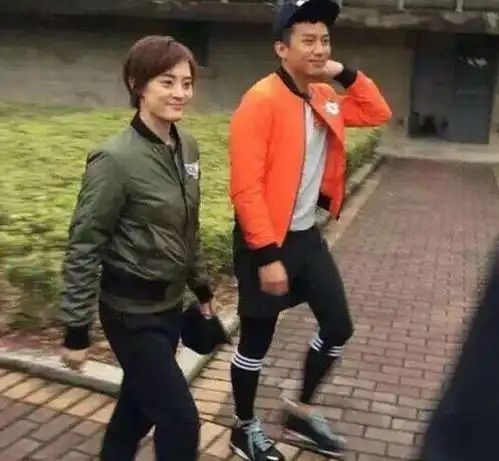 奔跑吧鹿晗放话撕碎关晓彤,邓超忍不住笑了