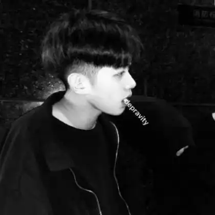 高冷超拽霸气男生头像,不要冷酷要每天开心多一点